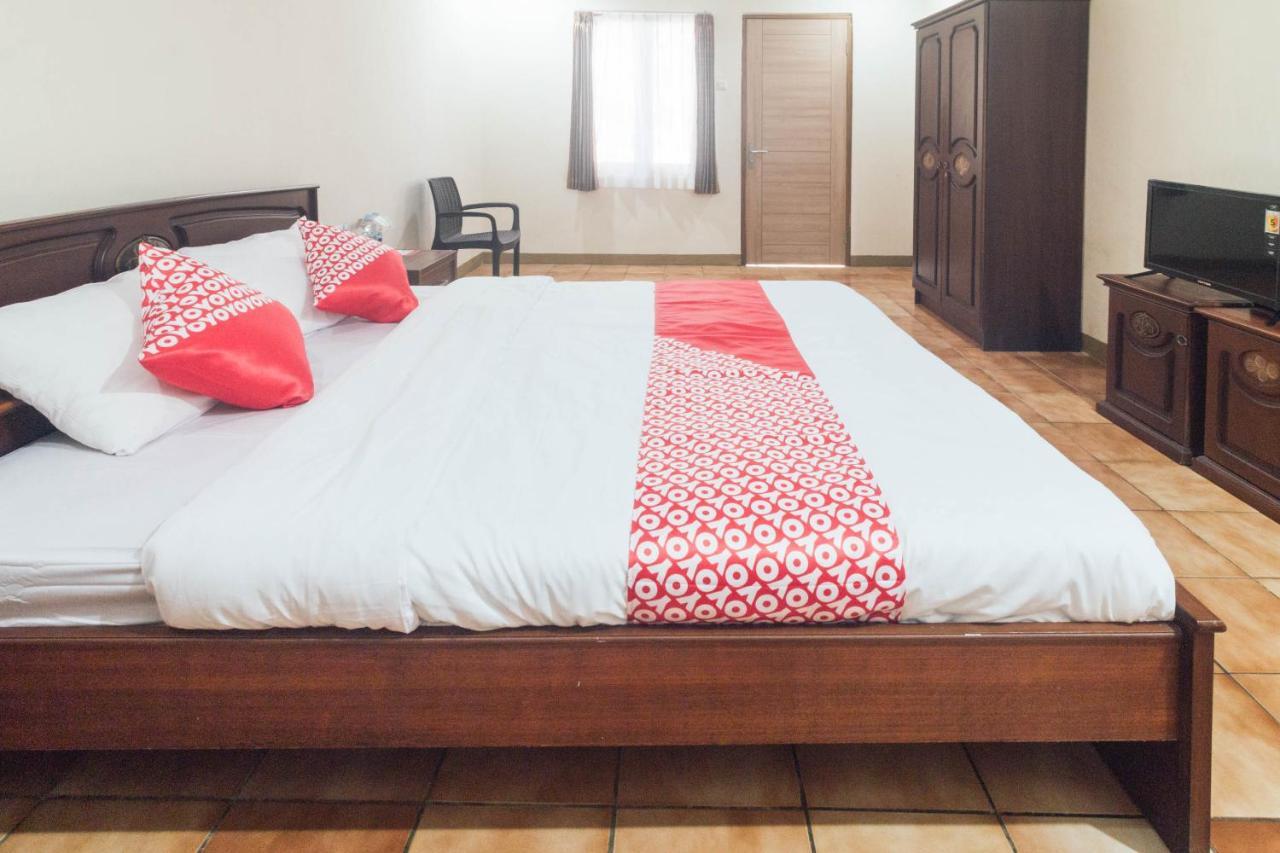 Oyo 1688 Collin Beach Hotel Ambon Zewnętrze zdjęcie
